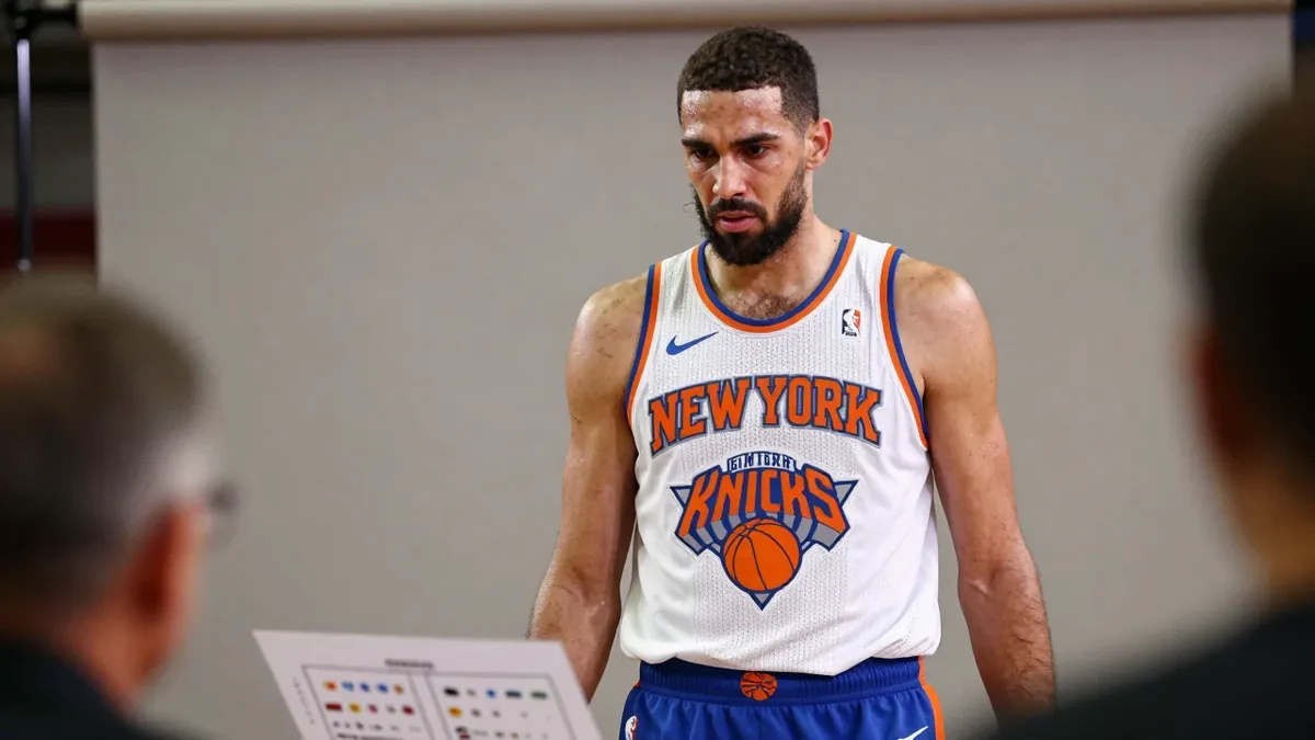 New York Knicks Push for Third Center Amid Free‑Agent Hunt