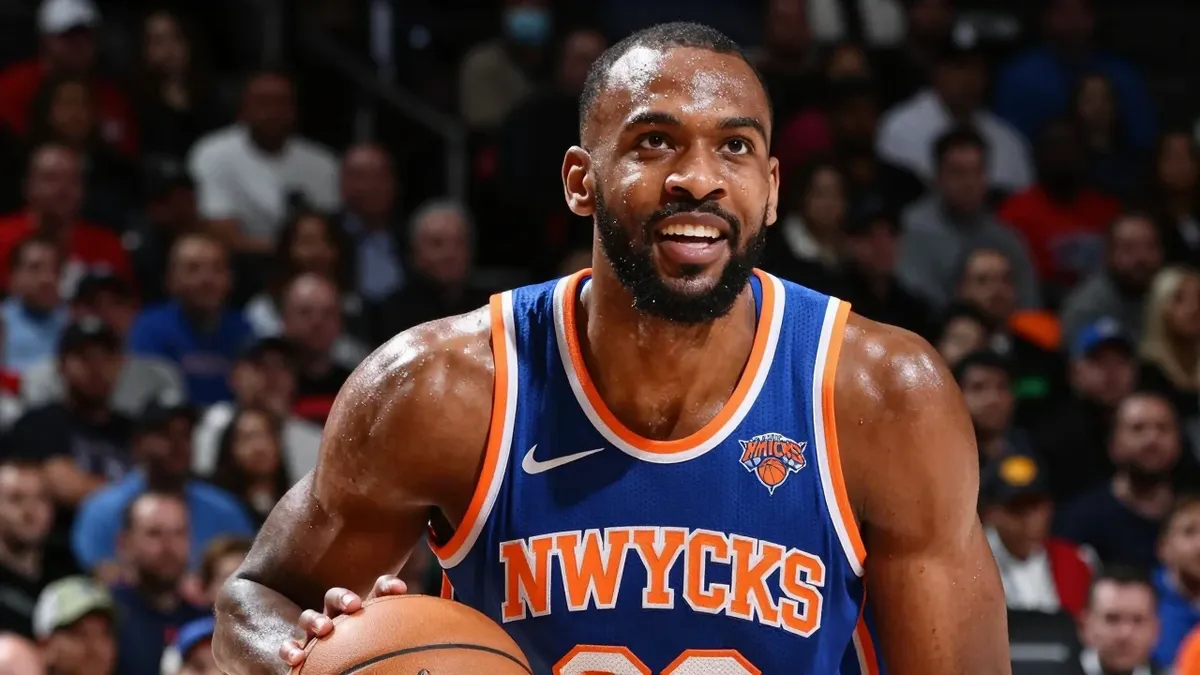 New York Knicks Face Philadelphia 76ers in NBA Opening Night
